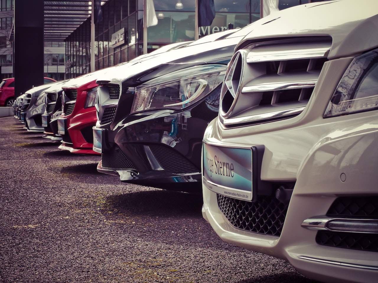 Choosing an Online Car Dealership